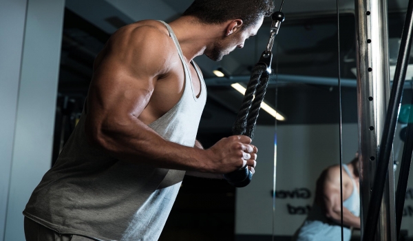 Como executar exercícios corretamente, se auto-corrigir e obter mais resultados