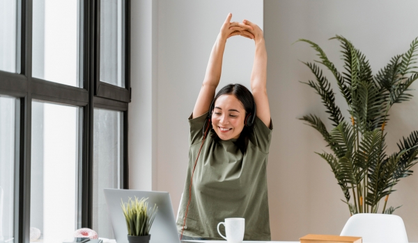 O Caminho Integrado para a Produtividade e Bem-Estar no Trabalho: Alimentação, Exercício, Descanso e Relações Saudáveis, complementados com Suplementação Nutricional