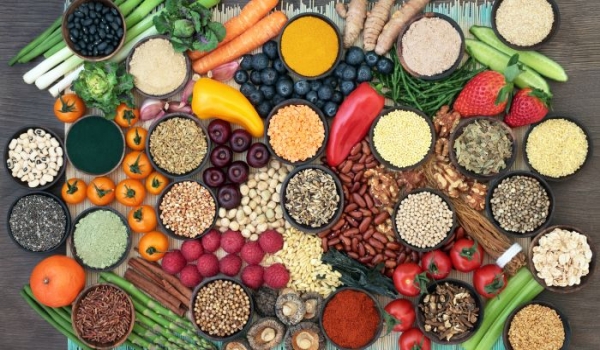 Conheça os alimentos que eliminam gordura abdominal localizada