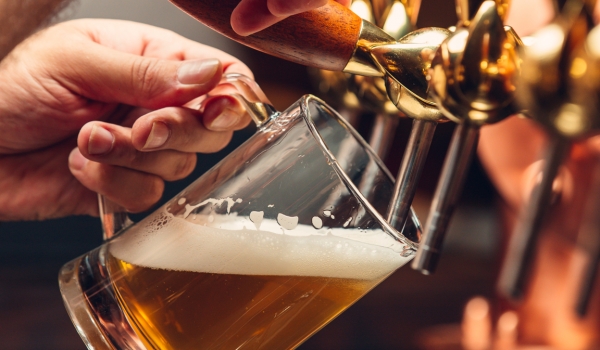 6 de agosto, Dia da Cerveja! Tomar cerveja atrapalha o treinamento físico? Descubra a verdade