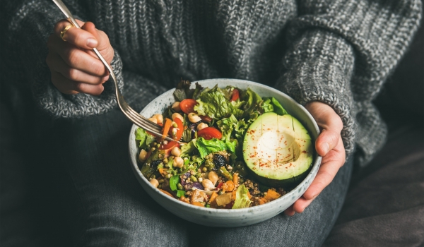Vegetariano? Saiba como malhar e manter a dieta sem prejudicar o corpo